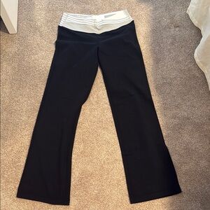 Lululemon Athletica Black and White Bootcut Leggings